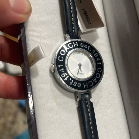 Coach watch for woman Swiss movement - Picture 4 of 9